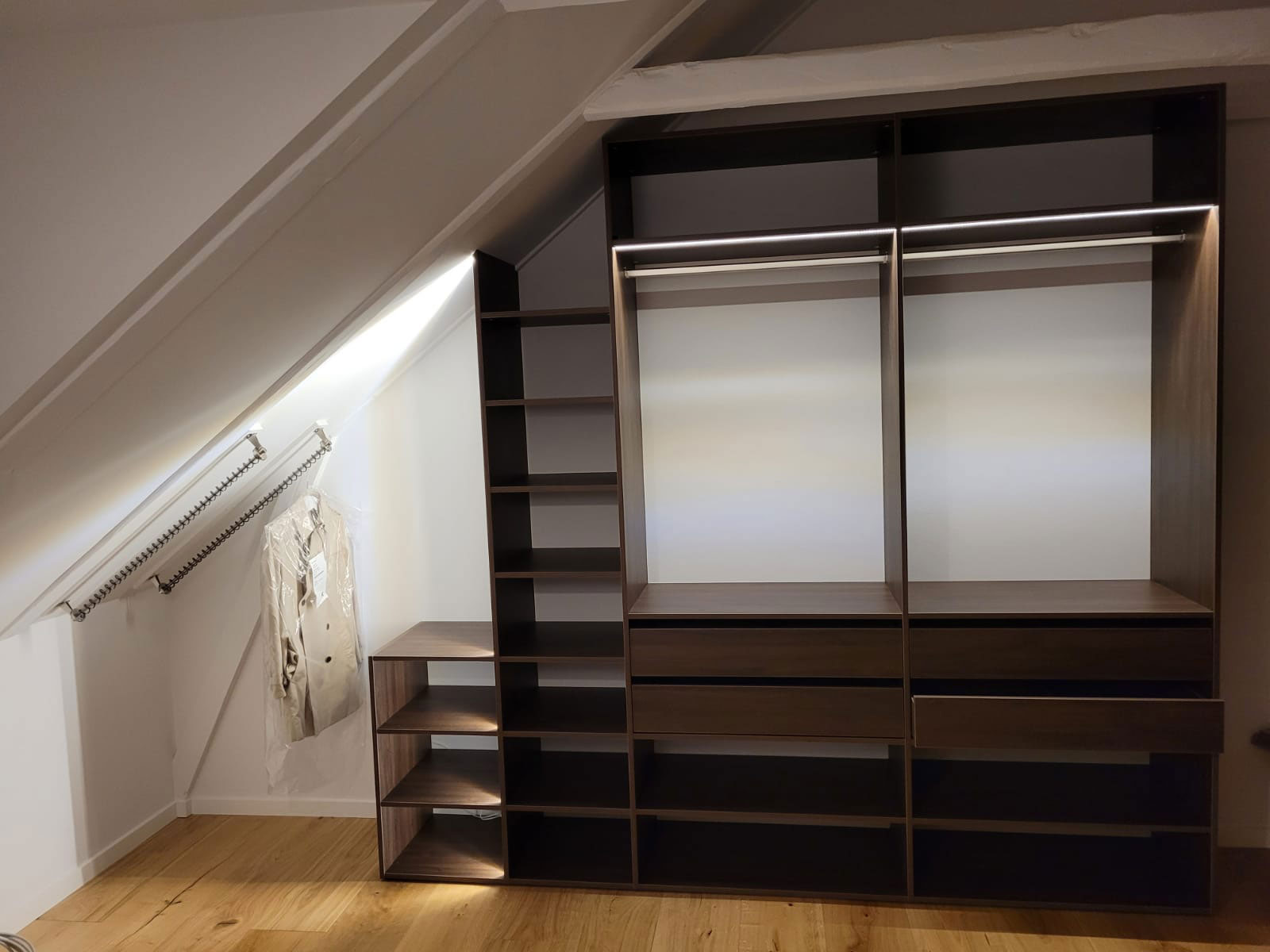 walk-in.closet2