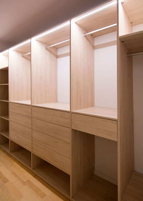 walk-in.closet6